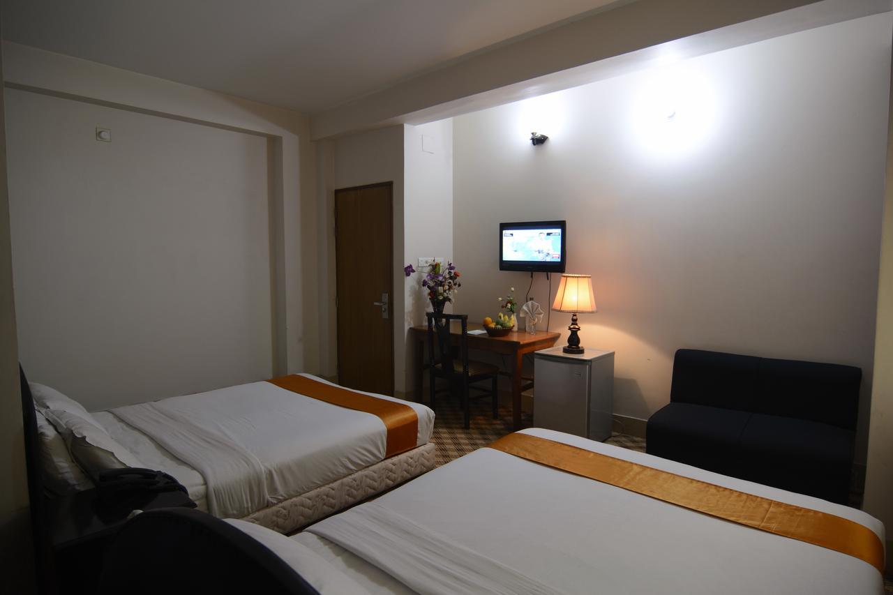 Holiday Xpress Dhaka Exterior foto